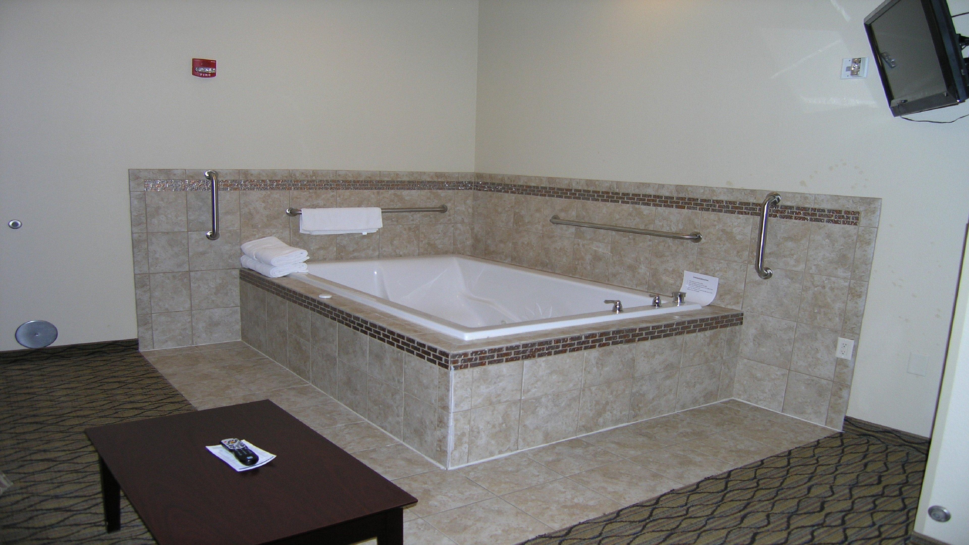 Holiday Inn Express&Suites Belle Vernon Extérieur photo