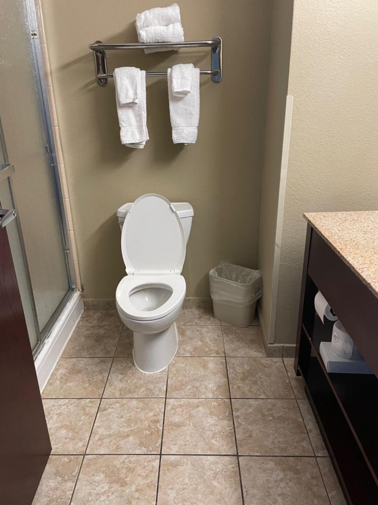 Holiday Inn Express&Suites Belle Vernon Extérieur photo