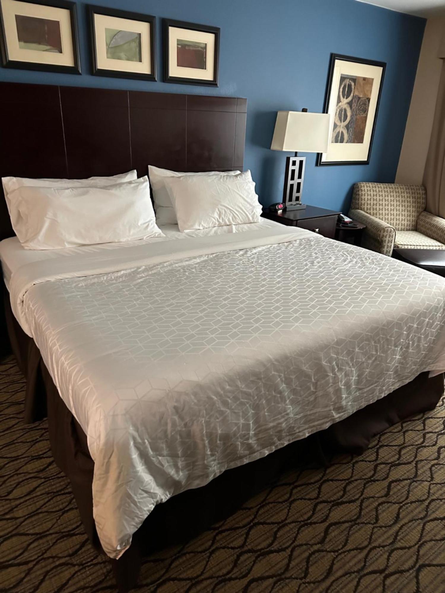 Holiday Inn Express&Suites Belle Vernon Extérieur photo