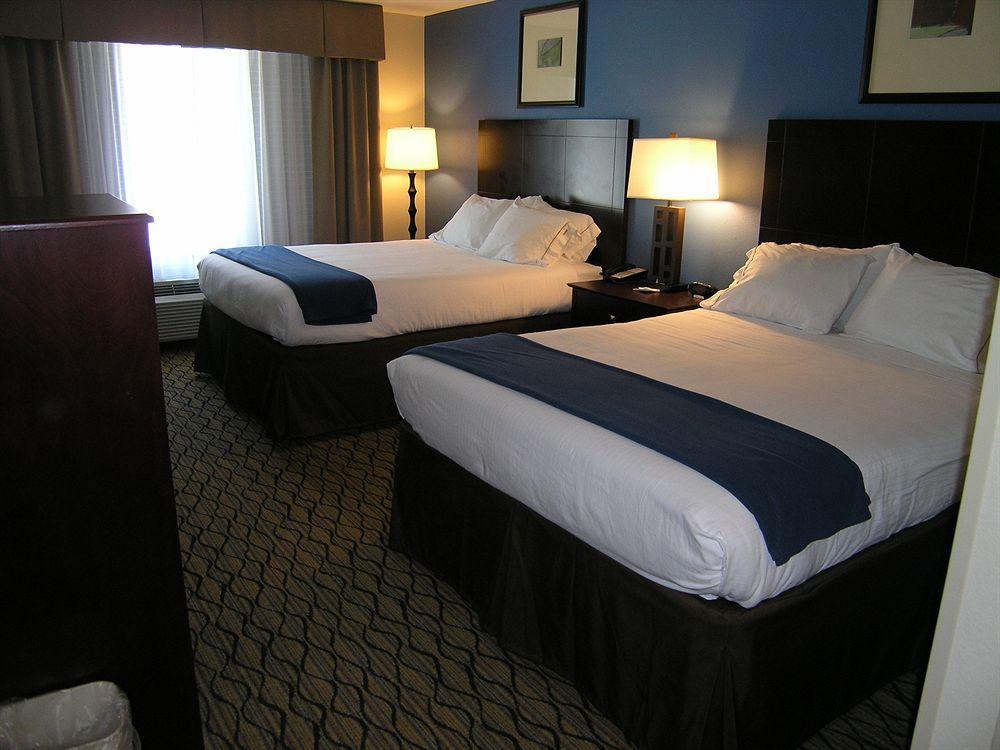 Holiday Inn Express&Suites Belle Vernon Extérieur photo