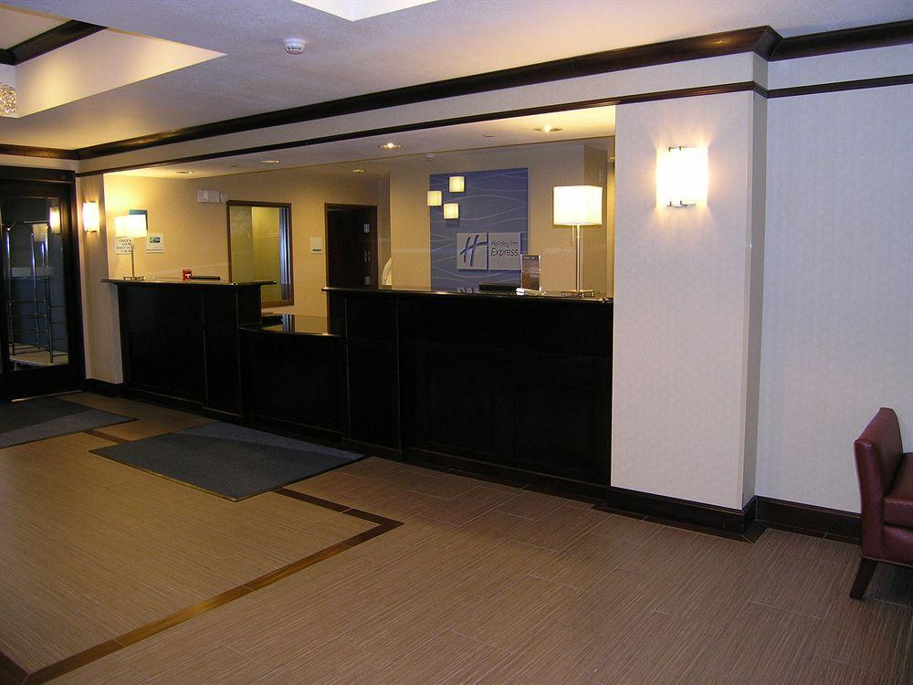 Holiday Inn Express&Suites Belle Vernon Extérieur photo