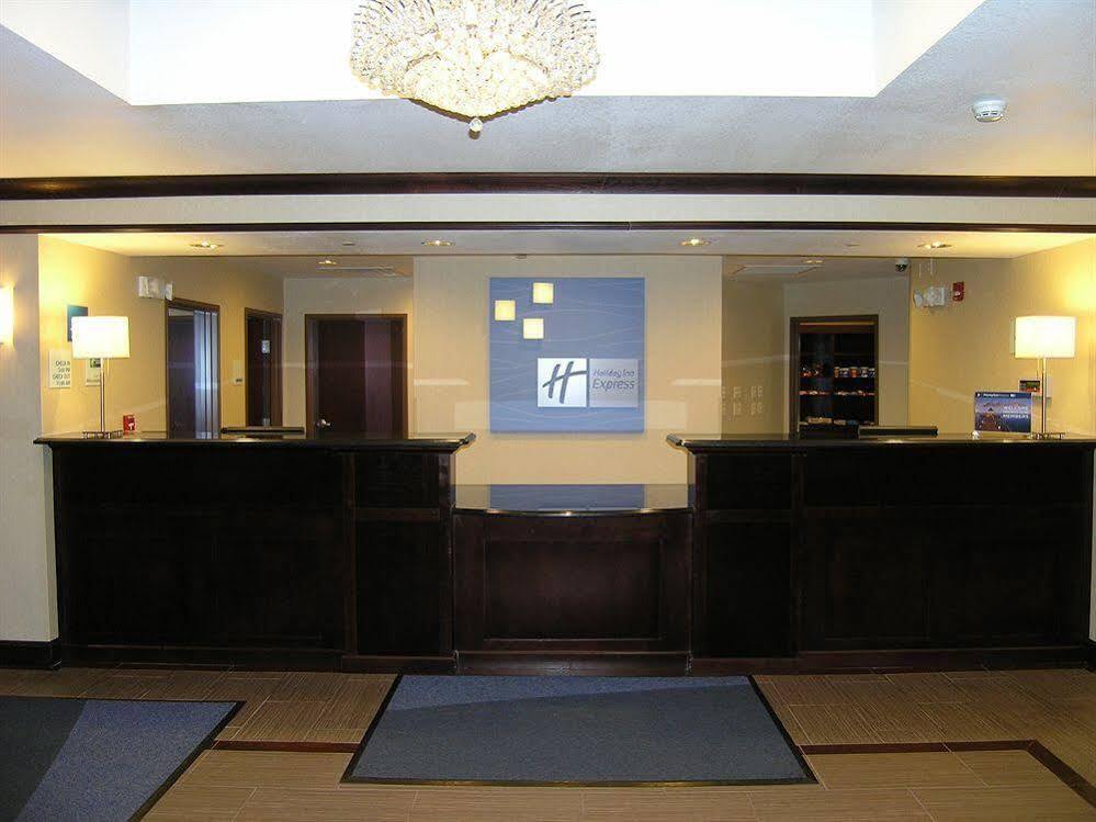 Holiday Inn Express&Suites Belle Vernon Extérieur photo